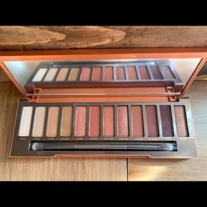 Naked heat shadow pallet